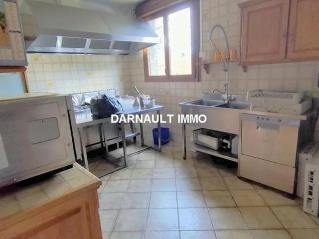 BOUTX LE MOURTIS AU PIED DES PISTES IMMEUBLE DE 400m2