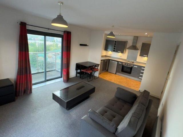 Bouverie Court, Leeds, LS9 8LB 2 bed flat to rent £1,000 pcm £231 pw