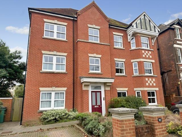 Bouverie Road West, Folkestone 2 bed apartment to rent £1,125 pcm £260 pw