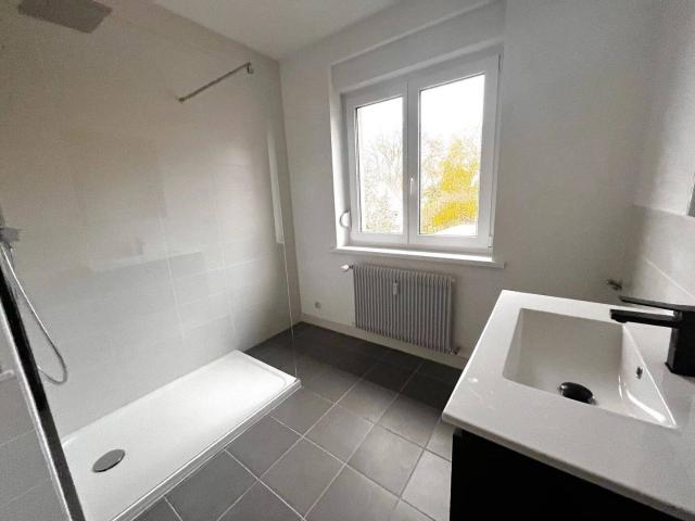 BOUXWILLER 67 Appartement Rénové F3 85m² Chauffage inclus av