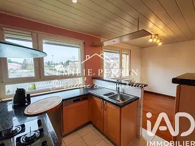 Bouzonville 57320 Achat / Vente appartement 4 pièces t4 au dernier étage