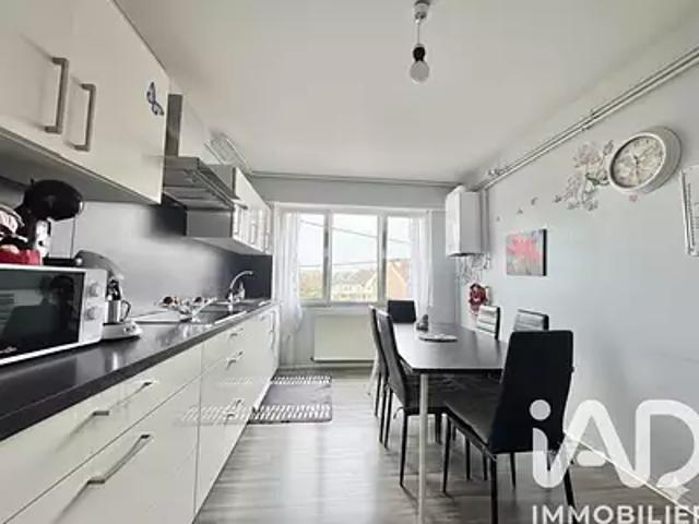 Bouzonville 57320 Achat / Vente appartement 3 pièces t3 au dernier étage parking