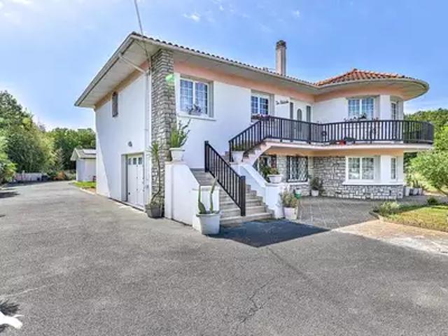Boucau 64340 Achat / Vente maison 7 pièces t7 parking