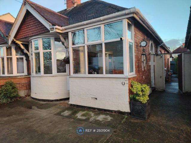 Boughton Green Road, Northampton NN2, 3 bed bungalow to rent, £1,500 pcm | PrimeLocation