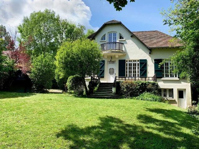 Bougival, Maison 4 Chambres 143 m² en location