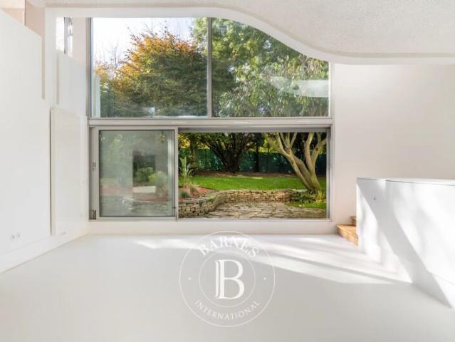Bougival, Maison 4 Chambres 305 m² en location
