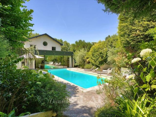 Bougival Maison famiiale avec piscine