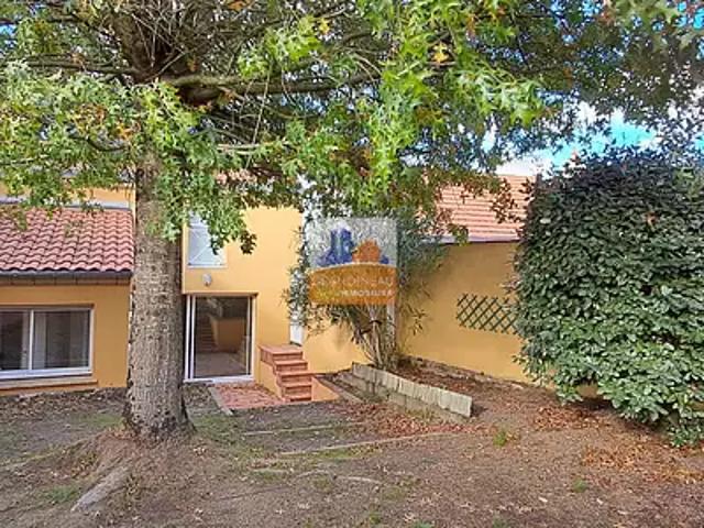 Bouguenais 44340 Location maison 4 pièces t4 au dernier étage jardin