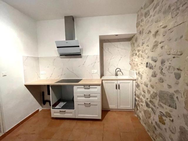 BOULBON Maison de village avec jardin non attenant