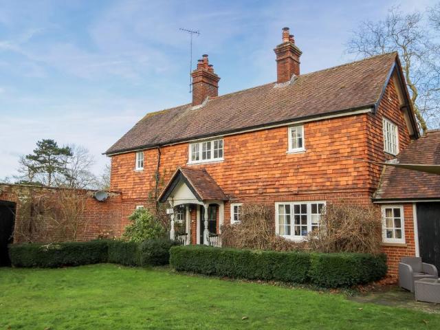 Boulge, Woodbridge, Suffolk, IP13 6BW 2 bed detached house to rent £1,650 pcm £381 pw