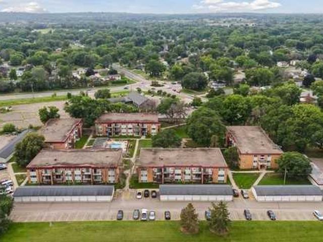 Boulder Court Apartments 1 Bedroom Apartment for Rent at 4150 Rahn Rd, Eagan, MN 55122