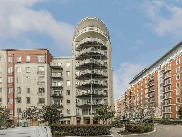 Boulevard Drive, London NW9, 2 bed flat to rent, £2,000 pcm | PrimeLocation