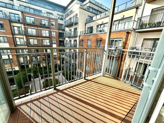 Boulevard Drive, London NW9, 2 bed flat to rent, £2,200 pcm | PrimeLocation