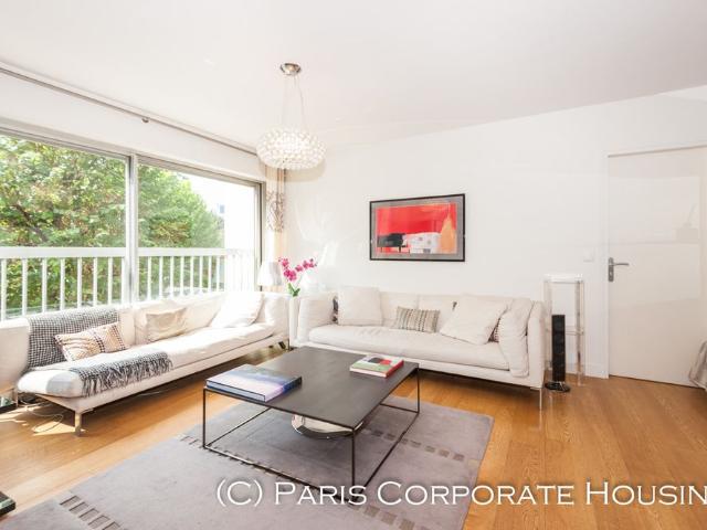 Boulevard du general Leclerc, 92200, Neuilly Sur Seine