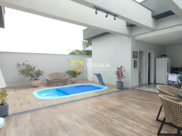 Boulevard Lagoa casa linear com piscina