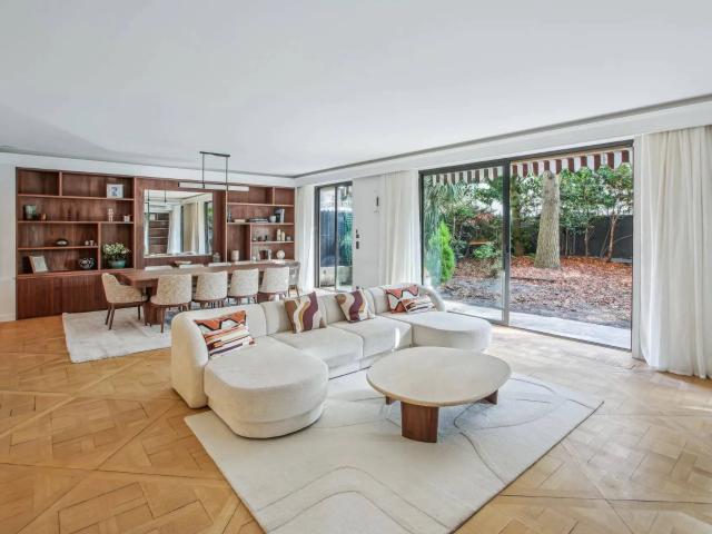 BOULEVARD MAURICE BARRES NEUILLY SUR SEINE