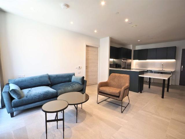 Boulevard Place, Hove, East Sussex BN3, 2 bed flat to rent, £2,253 pcm | PrimeLocation