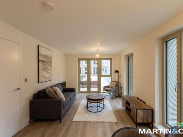 Boulevard Plaza, Bristol Street. 2 bed apartment to rent £1,450 pcm £335 pw