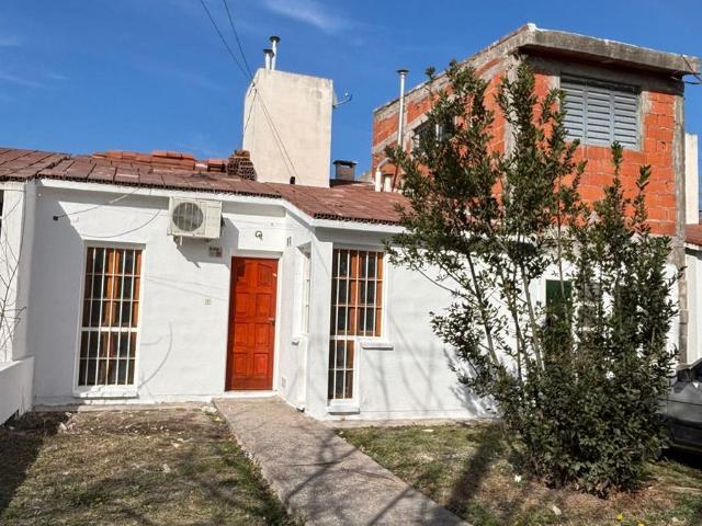 BOULEVARES DE HORIZONTE ALQUILER Casa 2d, PATIO GRANDE!