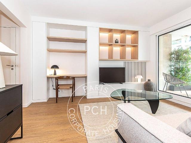 Boulogne Billancourt, 2 pièces meublé refait à neuf