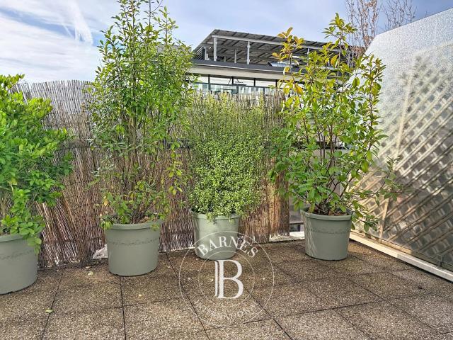 Boulogne Billancourt, Appartement 2 Chambres 61 m² en location