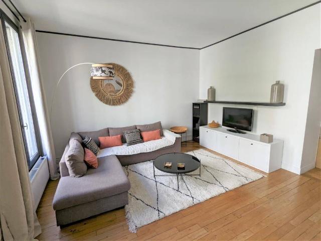 BOULOGNE NORD deux pièces meublé