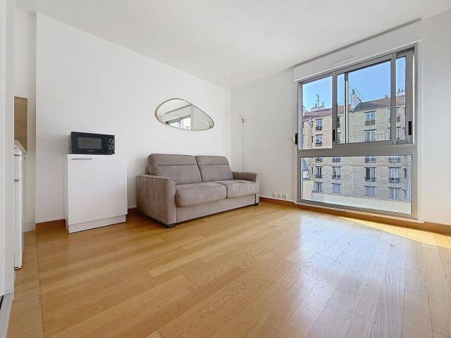 Boulogne Nord rue d'Aguesseau. Beau studio