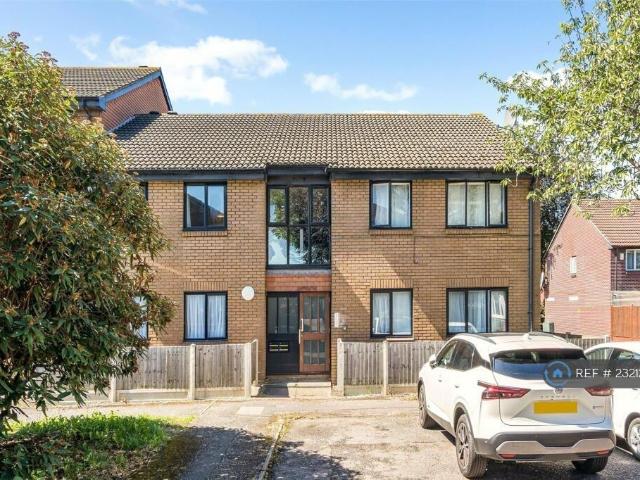 Boultwood Road, London, E6 2 bed flat to rent £2,000 pcm £462 pw