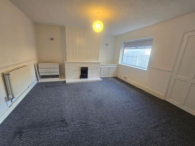 Boundaries Road, Feltham TW13, 2 bed flat to rent, £1,550 pcm | PrimeLocation