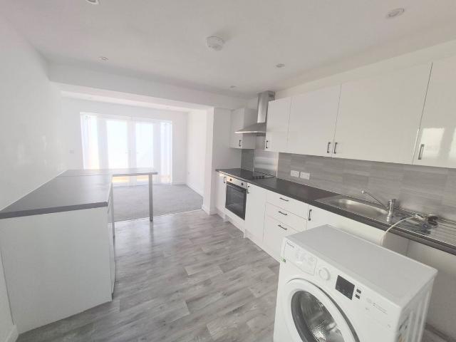 Boundary Road, Hove, East Sussex BN3, 1 bed flat to rent, £1,295 pcm | PrimeLocation