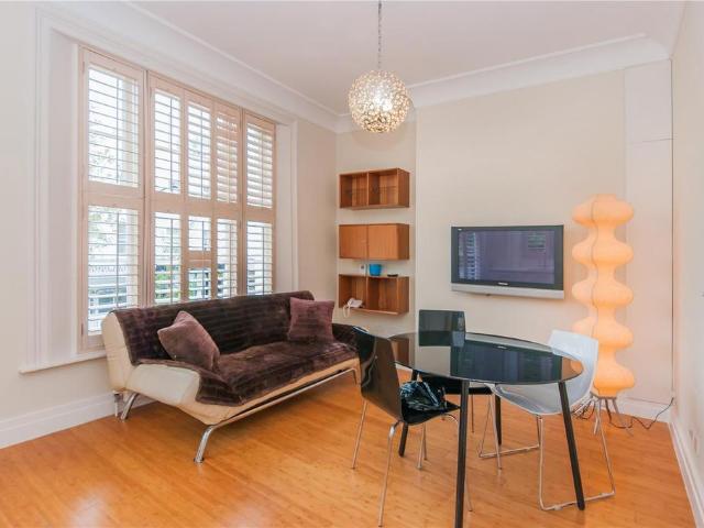 Boundary Road, St John's Wood, NW8 1 bed apartment to rent £2,300 pcm £531 pw