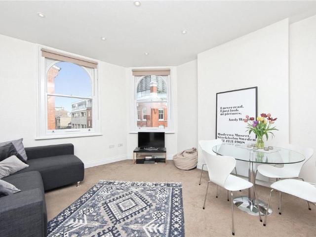Boundary Street, Shoreditch, London, E2 2 bed apartment to rent £2,950 pcm £681 pw