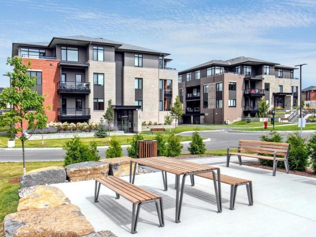Boundstone Apartments by Uniform Living 2 Bedroom + Den Apartment for Rent