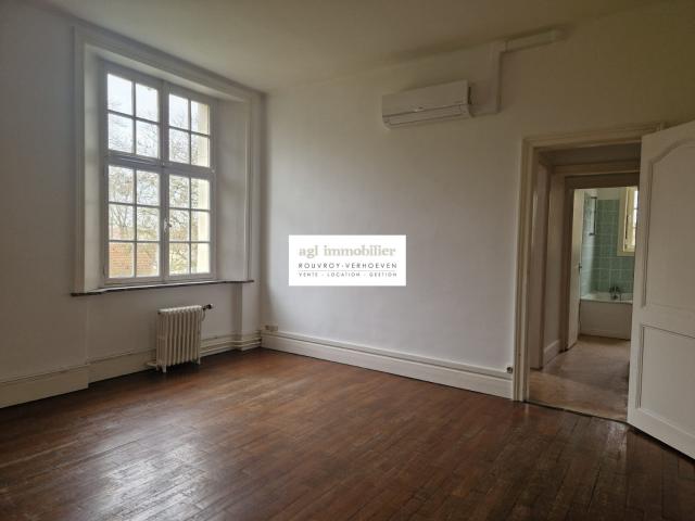BOURBOURG Grand appartement T2/T3 avec Parking