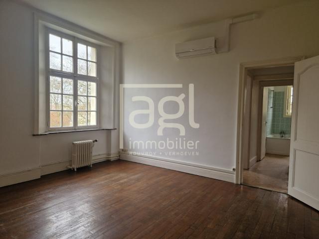 BOURBOURG Grand appartement T2/T3 avec Parking