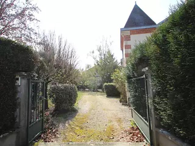 Bourbon Lancy 71140 Achat / Vente maison 7 pièces t7 au dernier étage