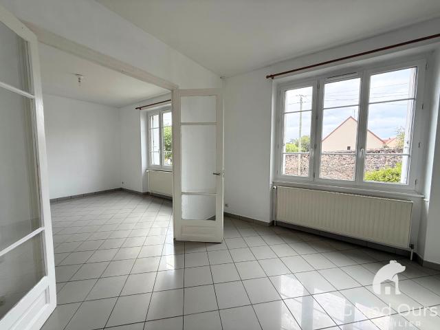 BOURBON L'ARCHAMBAULT Maison F4 Lumineuse avec Jardin