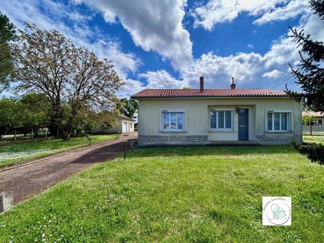 Bourg 33710: Le charme des années 60 et le confort du plain. 137m² Bourg