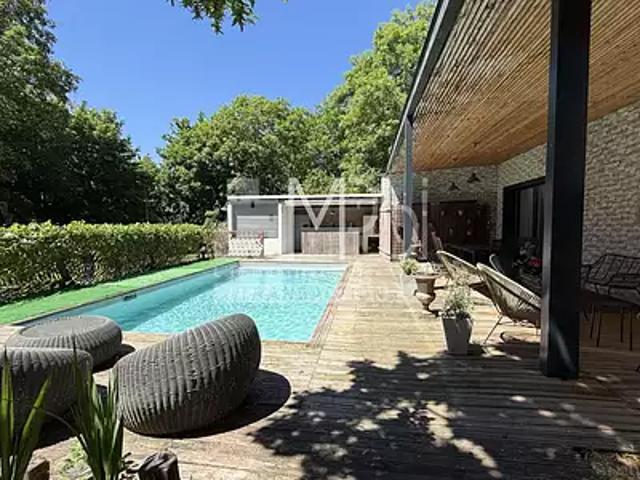 Bourg en Bresse 01000 Achat / Vente maison 8 pièces t8 piscine parking