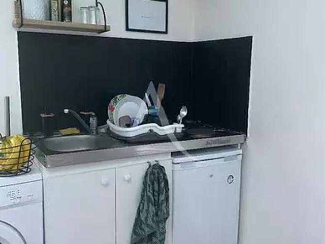 Bourg en Bresse 01000 Location appartement 1 pièce t1 au dernier étage