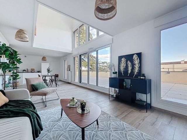 Bourg en Bresse PENTHOUSE T5 124 m2 117 m2 de terras