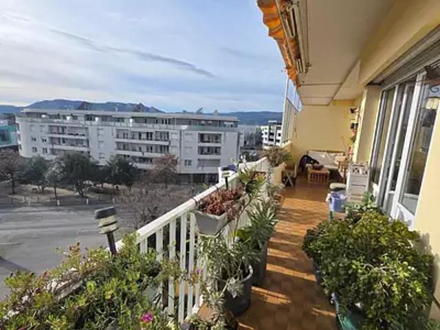Bourg lès Valence 26500 Achat / Vente appartement 5 pièces t5 au dernier étage