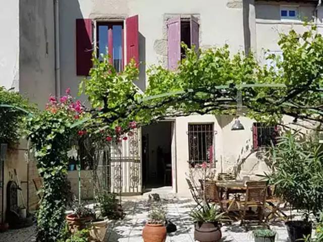 Bourg lès Valence 26500 Achat / Vente maison 10 pièces t10 au dernier étage cave