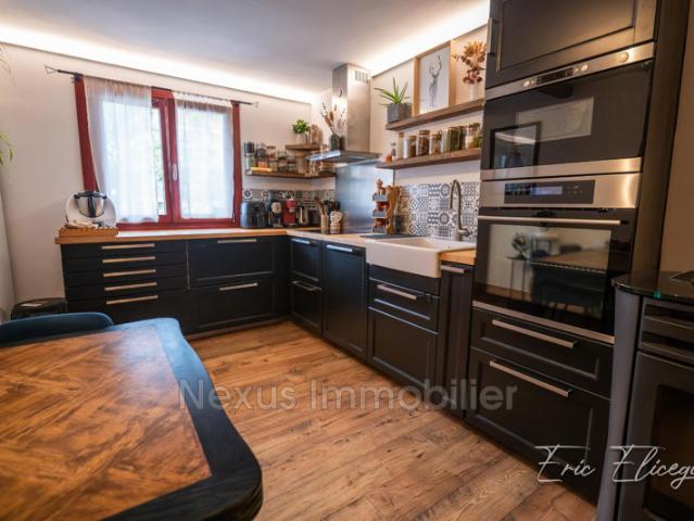 Bourg Saint Maurice ? Studio rénové avec chambre et garage XXL