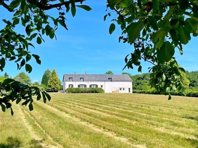 Bourgogne, Parc du Morvan, Secteur OUROUX EN MORVAN, belle m. 240m² Ouroux en Morvan