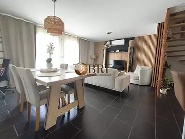 Bourgoin Jallieu 38300 Achat / Vente maison 4 pièces t4 terrasse parking