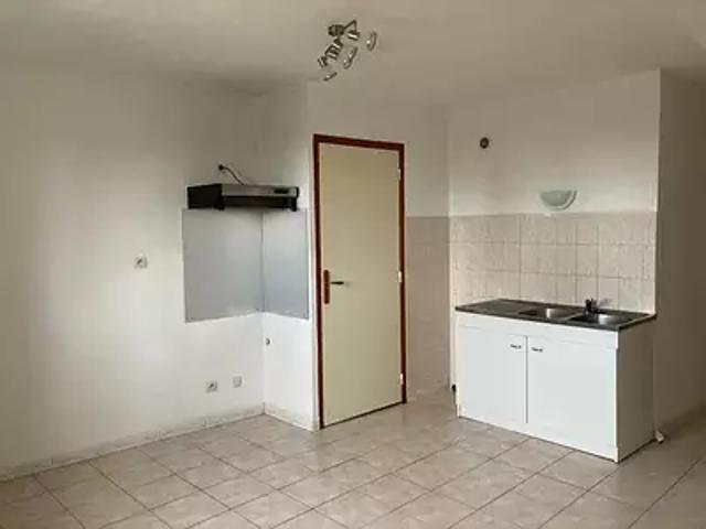 Bourgoin Jallieu 38300 Location appartement 3 pièces t3