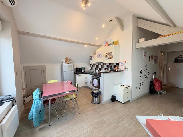 BOURGES T2 DE 35 M2