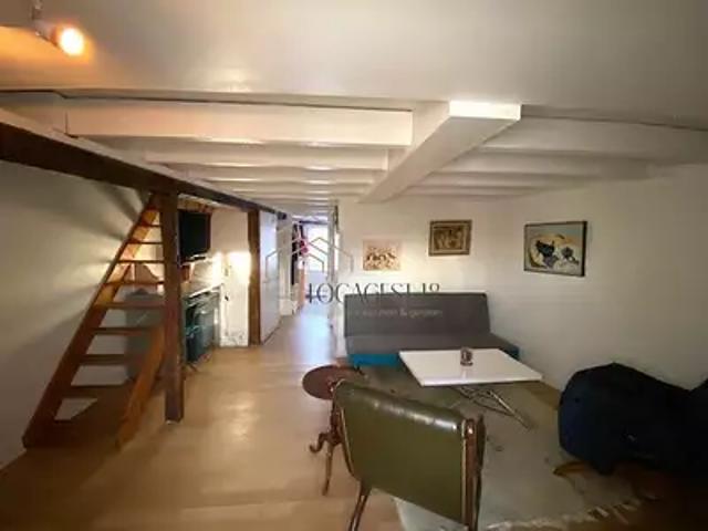 Bourges 18000 Location appartement 1 pièce t1 au dernier étage