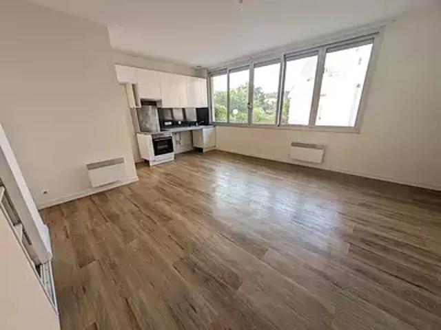 Bourges 18000 Location appartement 3 pièces t3 au dernier étage